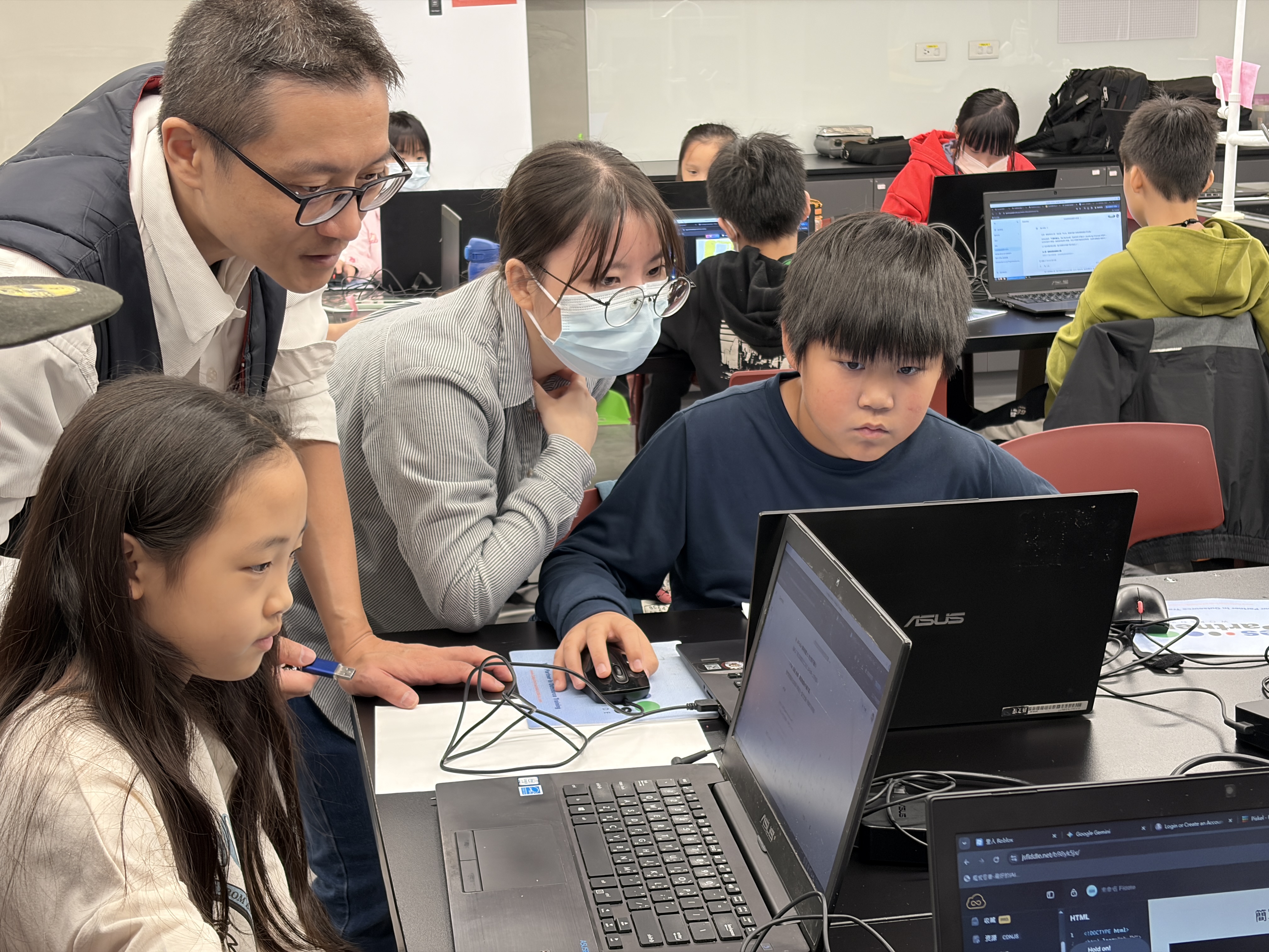 【AI聊天寫程式系列(Vibe Coding)】-Roblox遊戲設計(精進班)