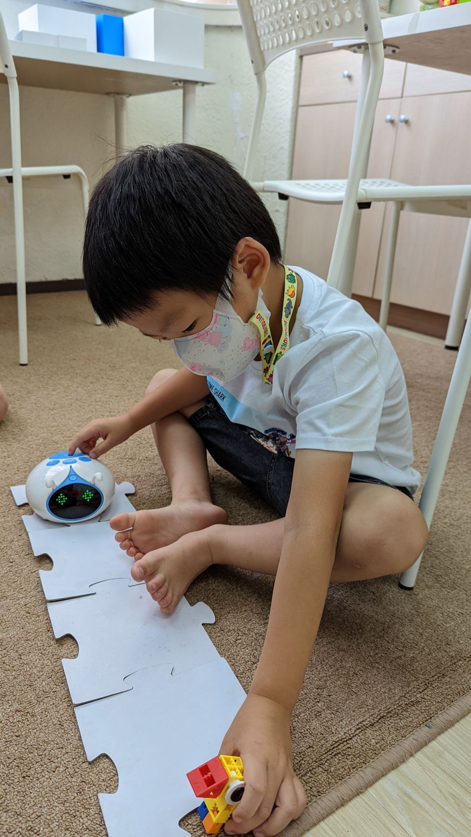 親子共同學習 alilo 程式機器人