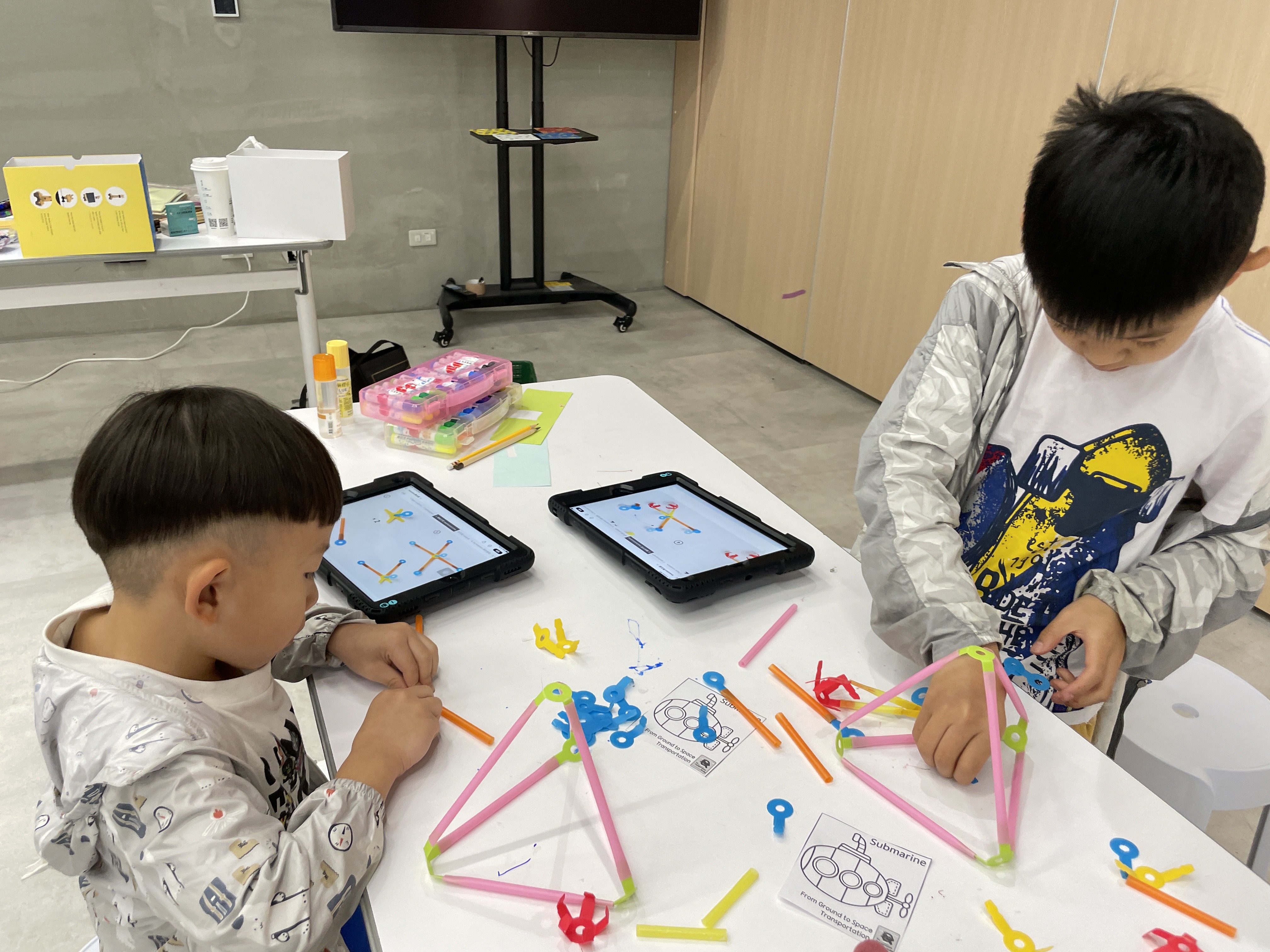 【暑假營隊】跟著Apple教育家玩STEAM